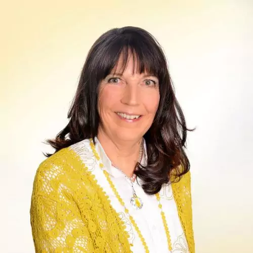 Claudia Knoblauch Riedle