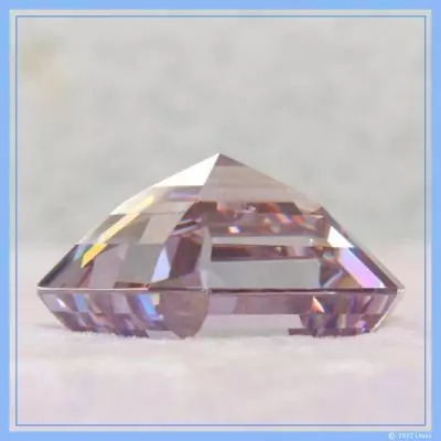 Pyramide der Lichtmacht Gottes Litios-Lichtkristalle